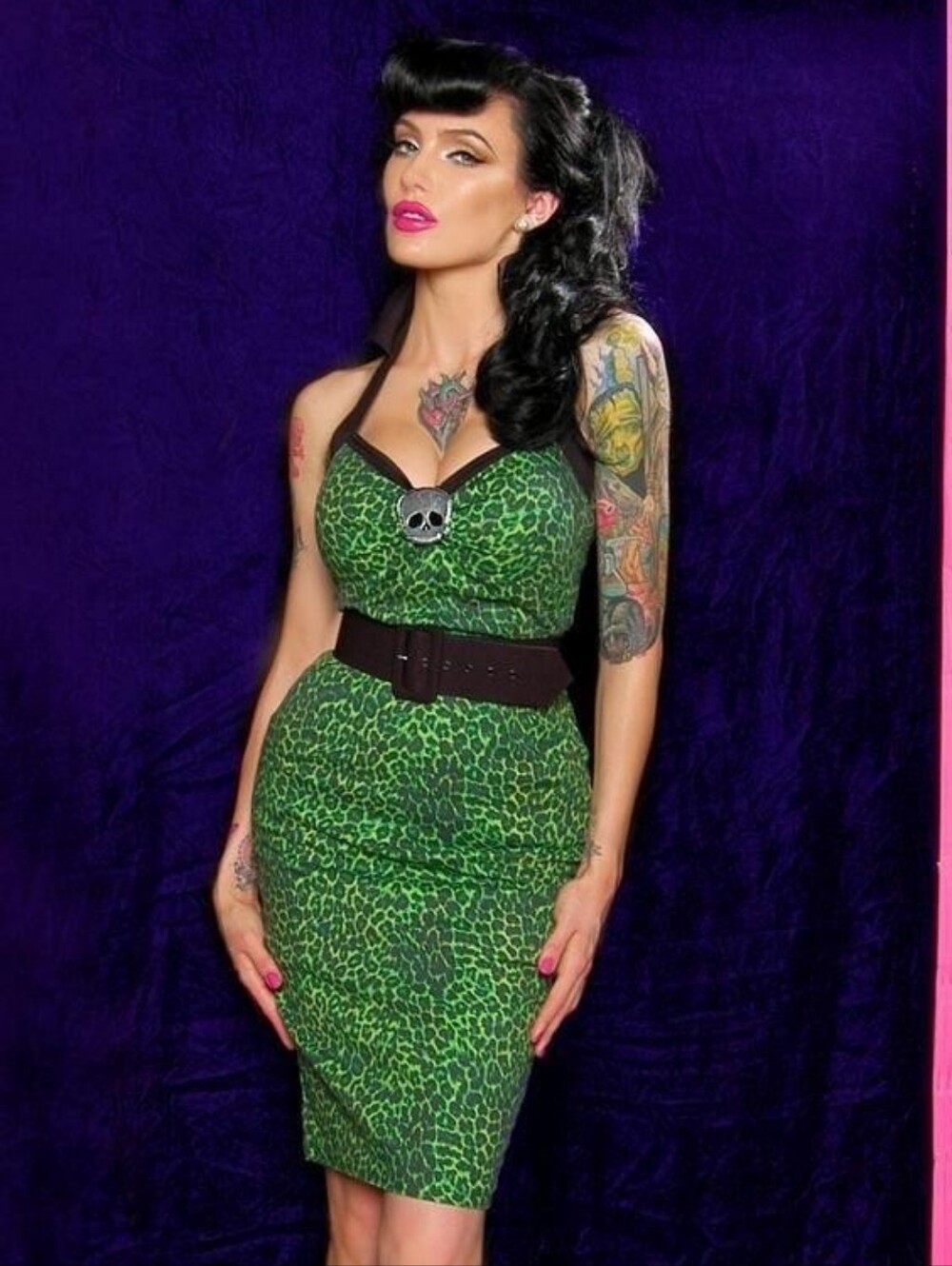 Deadly Dames Vamp Wiggle Dress In Green Leopard Print With Brooch, Size 2x NWT